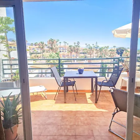 Sea View In Wyndham Close To Lejlighed Fuengirola